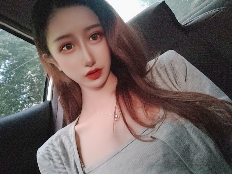 BABY-河南省·洛阳市·老城区--会拍照 会P图
身高 163体重 45
接寄拍 饰品 包包 衣服 都可
可各种风格 出片效率高
年龄：24
身高：163CM
体重：45KG