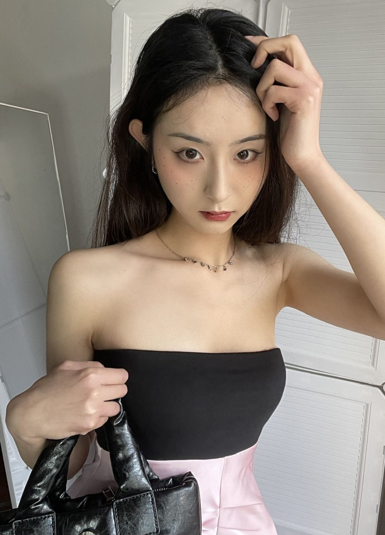 予隹一-安徽省·合肥市·庐阳区--168，46kg，可接买家秀，寄拍，平面模特，短视频等，期待与您的合作。