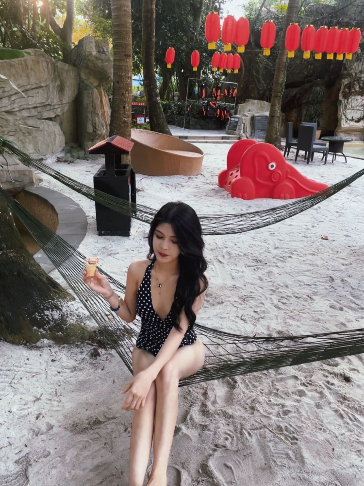 晚晚-海南省·海口市·秀英区-抖音,小公书,微博-大家好
兼职模特 会拍照 会P图
接寄拍 饰品 包包 衣服 都可
可各种风格 出片效率高
艺名:晚晚
年龄:22
身高:162CM
体重:43KG
粉丝:1000
坐标:海南省海口市
