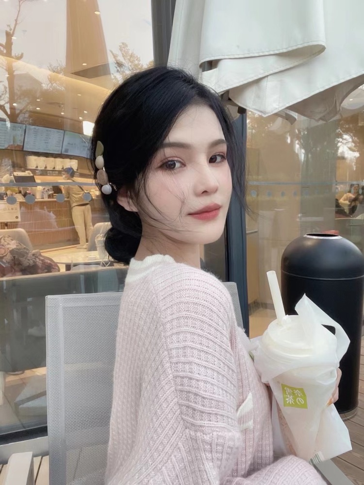 晚晚-海南省·海口市·秀英区-抖音,小公书,微博-大家好
兼职模特 会拍照 会P图
接寄拍 饰品 包包 衣服 都可
可各种风格 出片效率高
艺名:晚晚
年龄:22
身高:162CM
体重:43KG
粉丝:1000
坐标:海南省海口市