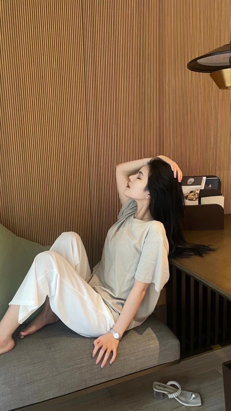 晚晚-海南省·海口市·秀英区-抖音,小公书,微博-大家好
兼职模特 会拍照 会P图
接寄拍 饰品 包包 衣服 都可
可各种风格 出片效率高 24小时空余时间 拍到你满意
艺名:晚晚
年龄:22
身高:162CM
体重:43KG
粉丝:1000
坐标