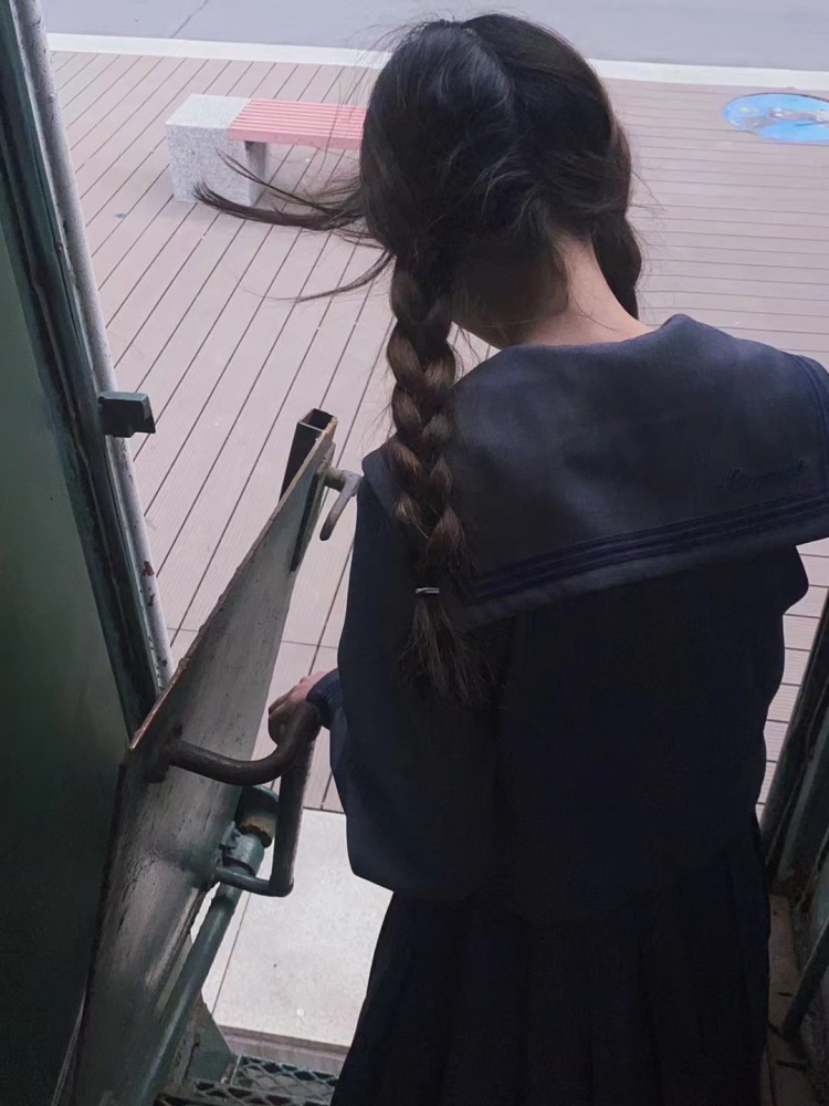 友谊小驼-山东省·济南市·长清区-抖音 某红薯-在读大学生,净身高161 体重88 粉白皮 可接寄拍,风格多,没有耳洞,可接耳夹。接买家秀,会化妆p图。