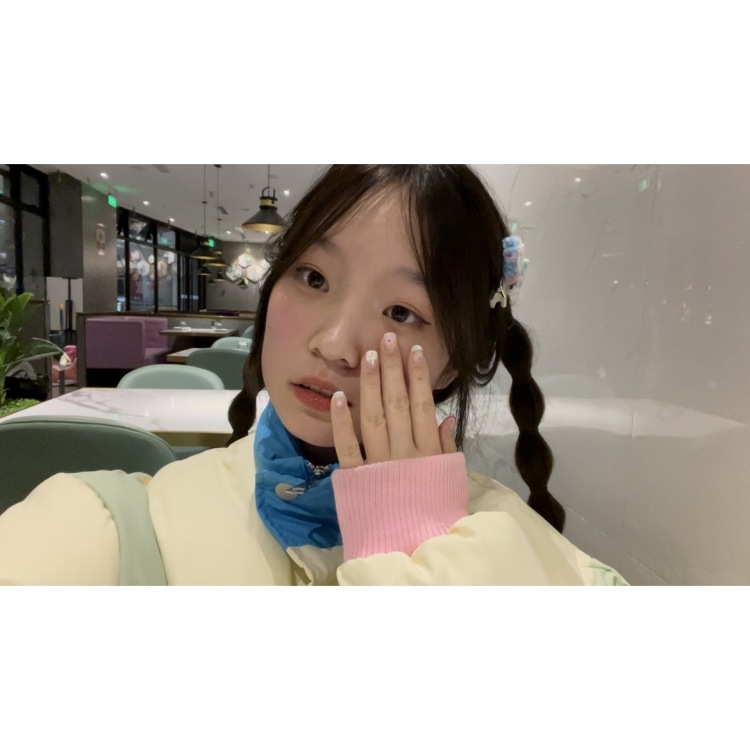 友谊小驼-山东省·济南市·长清区-抖音 某红薯-在读大学生,净身高161 体重88 粉白皮 可接寄拍,风格多,没有耳洞,可接耳夹。接买家秀,会化妆p图。