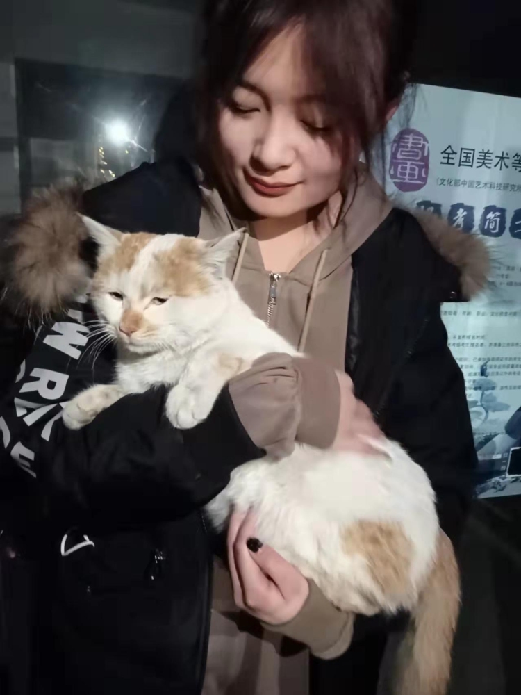 撒一地阳光-内蒙古自治区·锡林郭勒盟·镶黄旗--我的身高是173，身材较好，希望可以帮助店家提高名气和竞争力