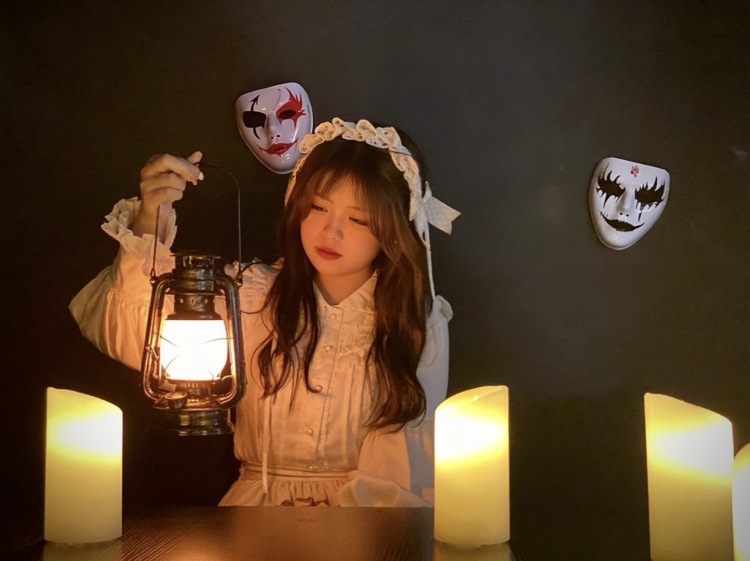 官方提醒-广西壮族自治区·钦州市·钦南区-抖音-Lolita,jk爱好者,平常各种风格都尝试,可A可甜,身高164体重120属于微胖女孩,之前当过一段时间主播,寄拍什么都可以商量,时间多,出片高