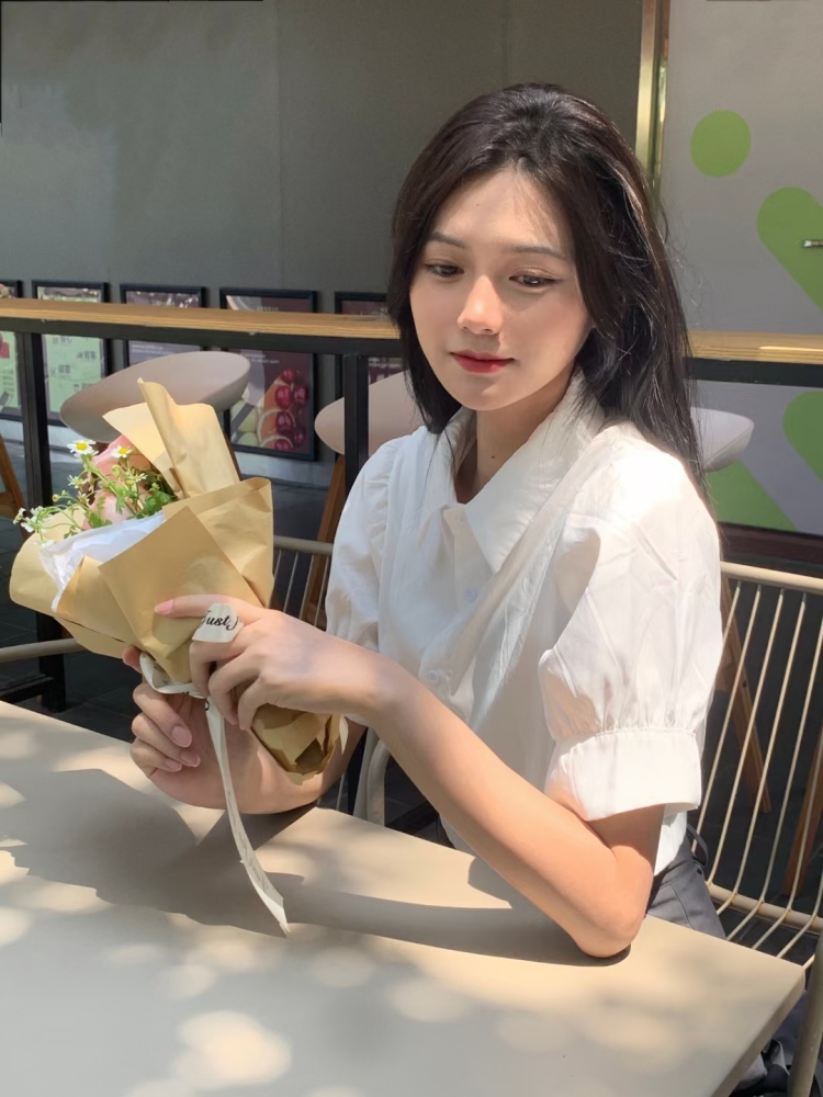 rosie-广东省·广州市·天河区-抖音-身高167,体重90,会修图会化妆,想要接衣服饰品鞋子寄拍,买家秀或模特图都可以