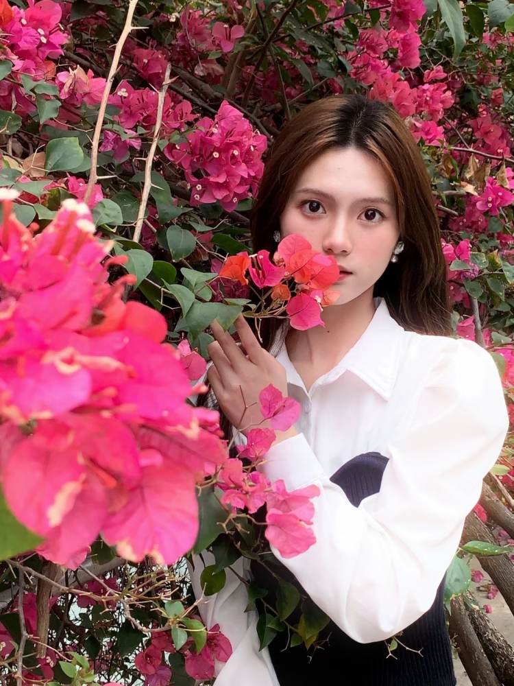 rosie-广东省·广州市·天河区-抖音-身高167,体重90,会修图会化妆,想要接衣服饰品鞋子寄拍,买家秀或模特图都可以