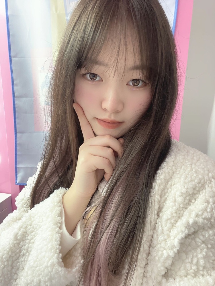 YUZAI-湖南省·张家界市·永定区-抖音,某红薯-169cm/50kg
甜美日系少女各种风格可尝试
接寄拍,种草,开箱等
抖音粉丝1000