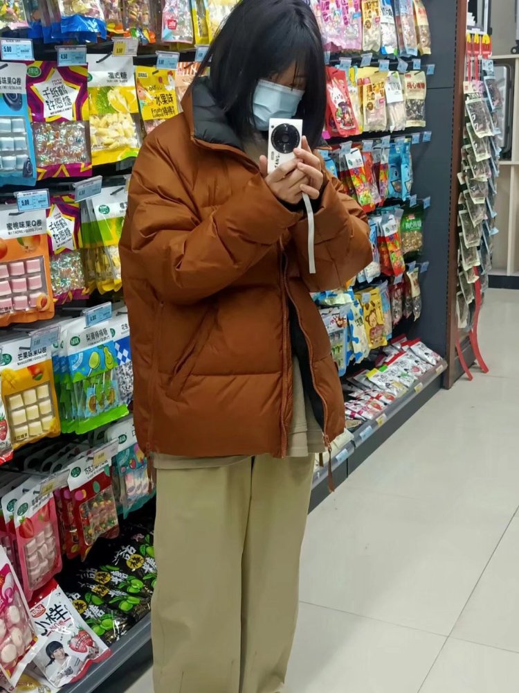 小汤不还价-安徽省·蚌埠市·怀远县-某红薯-1.有某红薯号，粉丝一百五十多
2.喜欢拍照📸 ，会p图
3.想当寄拍，一单一结，主要是衣服，其他也可🉑 
4.会画画，有拍照道具
5.已实名认证嗷，讲信用合作