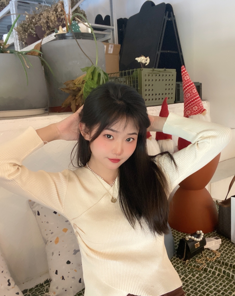 格林莓巷🍒-广东省·深圳市·龙岗区-抖音-身高158 体重85 
偏向小清新、甜辣、甜美风
兼职模特，新人接寄拍