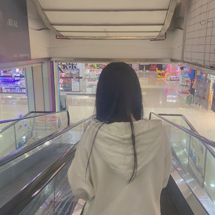 宝贝-福建省·漳州市·漳浦县-快手 微博-身高161体重50 学生一枚
买家秀 种草带货..
平时喜欢拍照📷