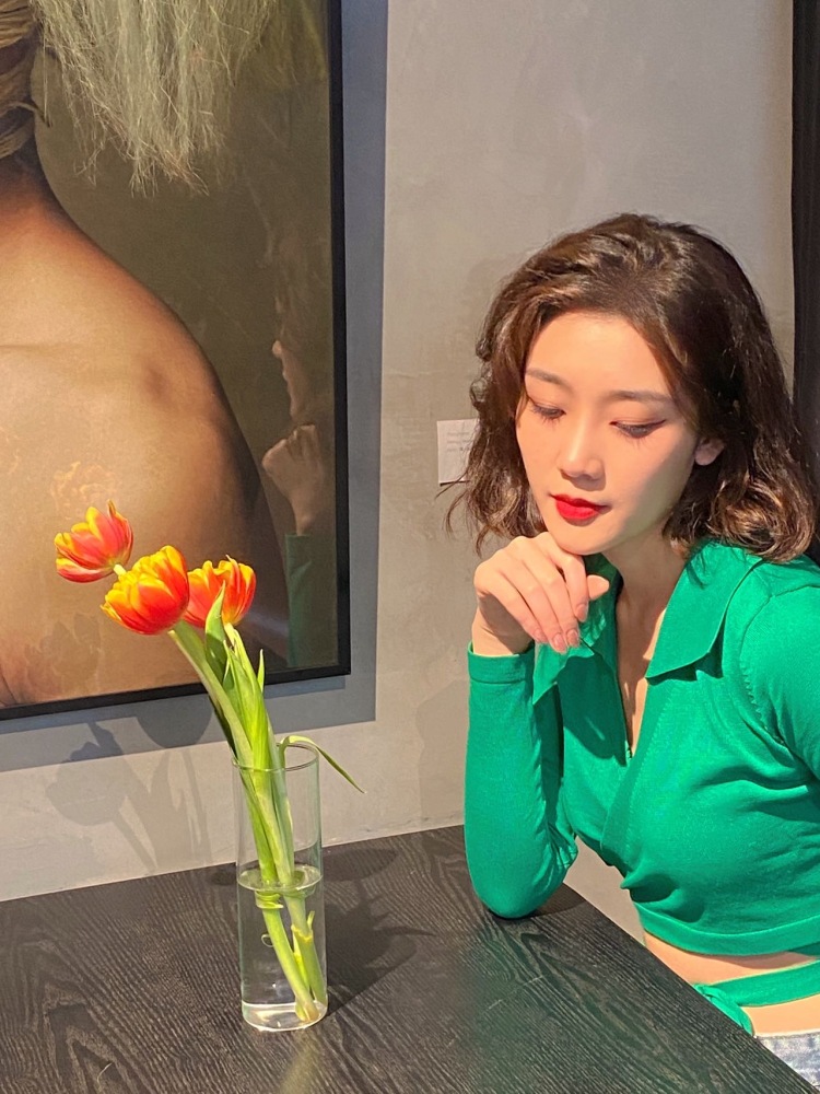 🦌ིྀ橙芋芊-四川省·成都市·金牛区-微博-新人模特,会拍会修图,可接寄拍、开箱、探店,身高170cm,体重50kg