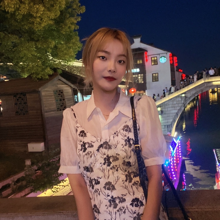 🐙丸-江苏省·无锡市·滨湖区-抖音-可以接各种风格的寄拍，有一定的拍摄基础，会p图，价格可以协商