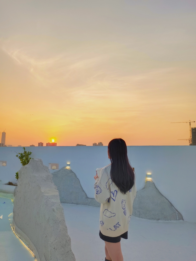jiaʚྀིɞྀི-广东省·深圳市·龙岗区-某红薯-只接寄拍,身高158体重93斤鞋码36,好看的衣服,包包,鞋子,首饰都可以,日用品也可以的~