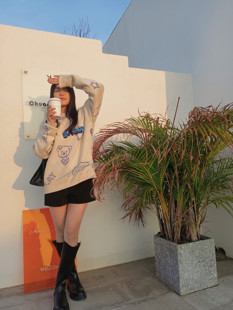jiaʚྀིɞྀི-广东省·深圳市·龙岗区-某红薯-只接寄拍，身高158体重93斤鞋码36，好看的衣服，包包，鞋子，首饰都可以，日用品也可以的~