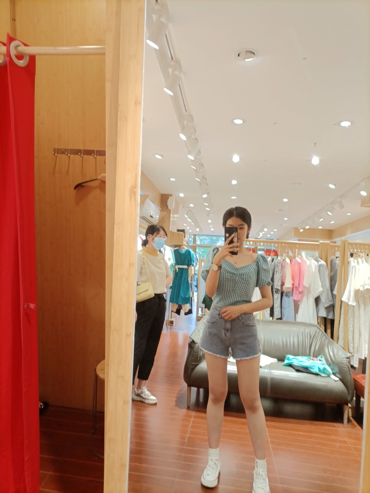 Shelly-陕西省·西安市·碑林区--新人寄拍 身高165体重92斤 有耳洞 会P图
可接各种类型寄拍 出图速度快
价格合理即可