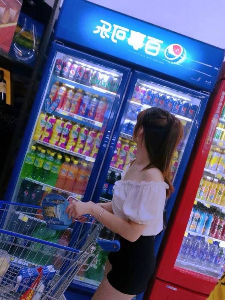 朵一朵🌸-天津市·天津市·东丽区--25岁新手在家带娃宝妈一枚 身高158,体重108可调节,🉑接寄拍,买家秀,衣服风格多变,母婴产品,鞋子,包包。睡衣,食品等等,