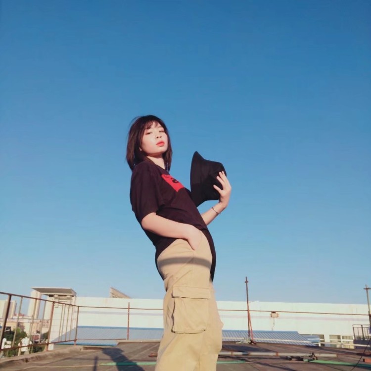 朵一朵🌸-天津市·天津市·东丽区--25岁新手在家带娃宝妈一枚 身高158,体重108可调节,🉑接寄拍,买家秀,衣服风格多变,母婴产品,鞋子,包包。睡衣,食品等等,