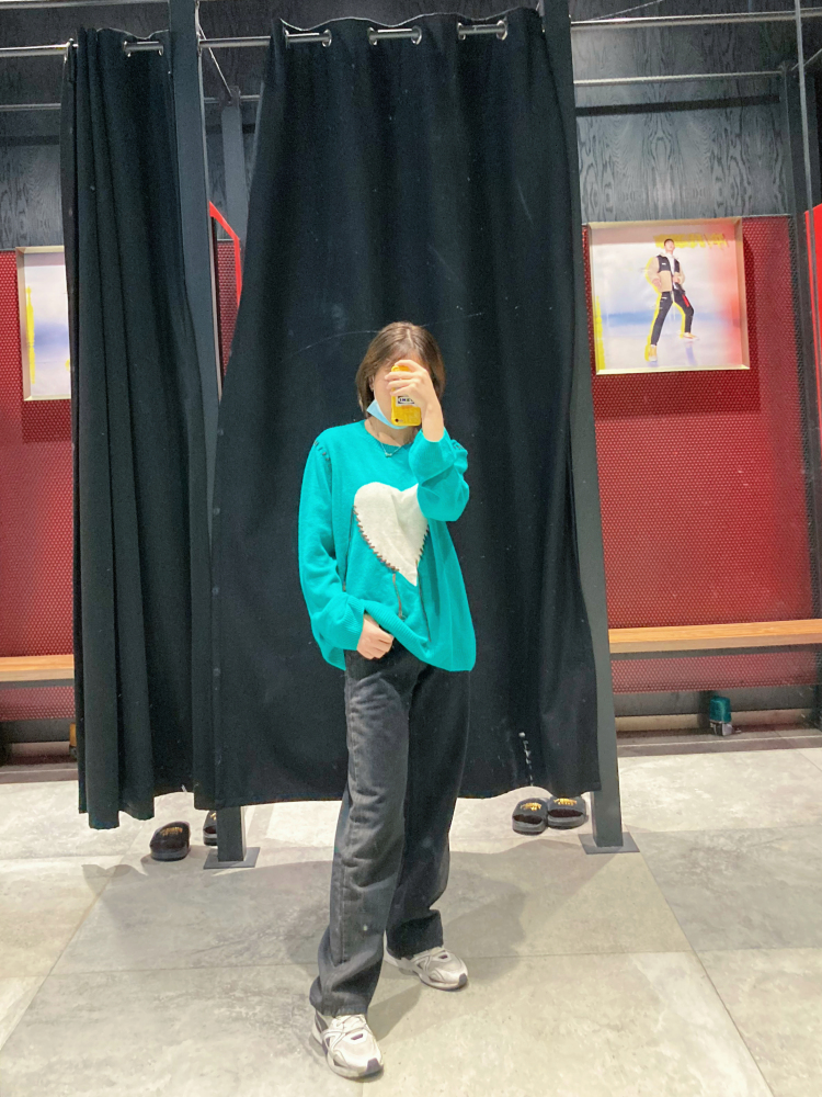 六颗柚子-重庆市·重庆市·南岸区--本人身高163 体重46-49浮动
可接寄拍，探店，淘宝模特，买家秀等。
风格：日系、休闲、甜酷（都可以尝试）
会p图，出图快
自己也会拍一些摄影作品
