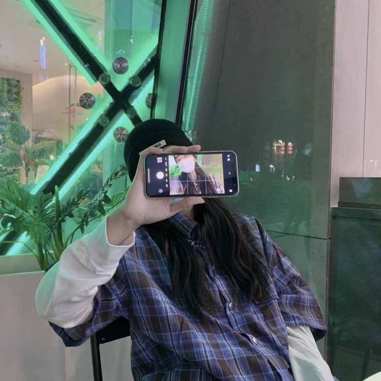 77.-广东省·深圳市·福田区--新人接单 佣金没多大的要求 会拍照会修图 身高170 体重47kg