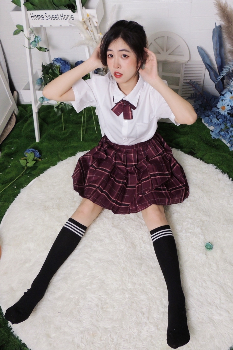 KIKI-广东省·广州市·黄埔区-抖音 某红薯-服装设计在校大学生 接淘宝买家秀 寄拍送拍都可 推广 佣金可详谈 160cm 82kg 风格多样 宝子们 看看我呀