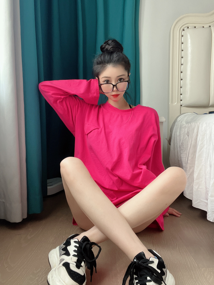 Anni💋-广西壮族自治区·南宁市·良庆区-抖音-接寄拍 广西南宁 身高161 体重82 鞋码35 各种风格  职业：主播 短视频创作者