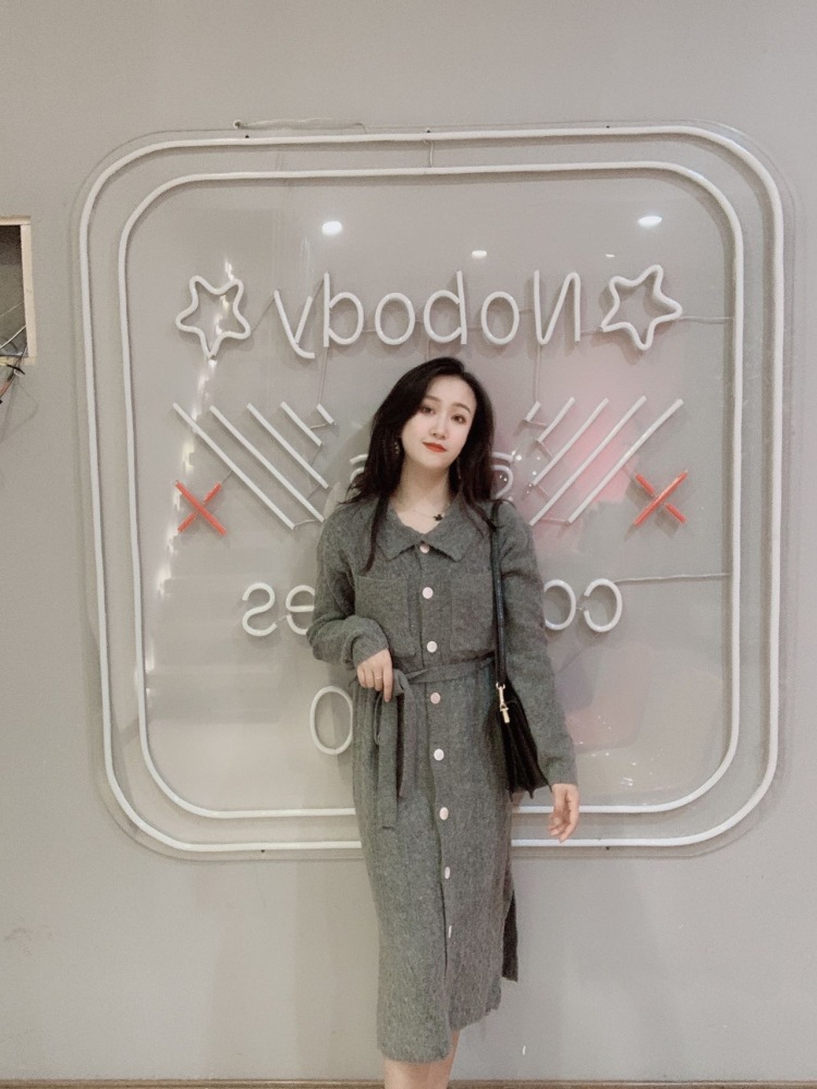 🐻大大-贵州省·遵义市·汇川区--热爱唱歌的微胖女孩,可以接买家秀,寄拍,可接,服装,手机壳,美瞳,眼镜,饰品……