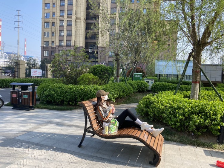 Monica-河北省·邯郸市·丛台区--买家秀 寄拍(各种服饰 包包 首饰 鞋子等)
身高168体重47鞋号37