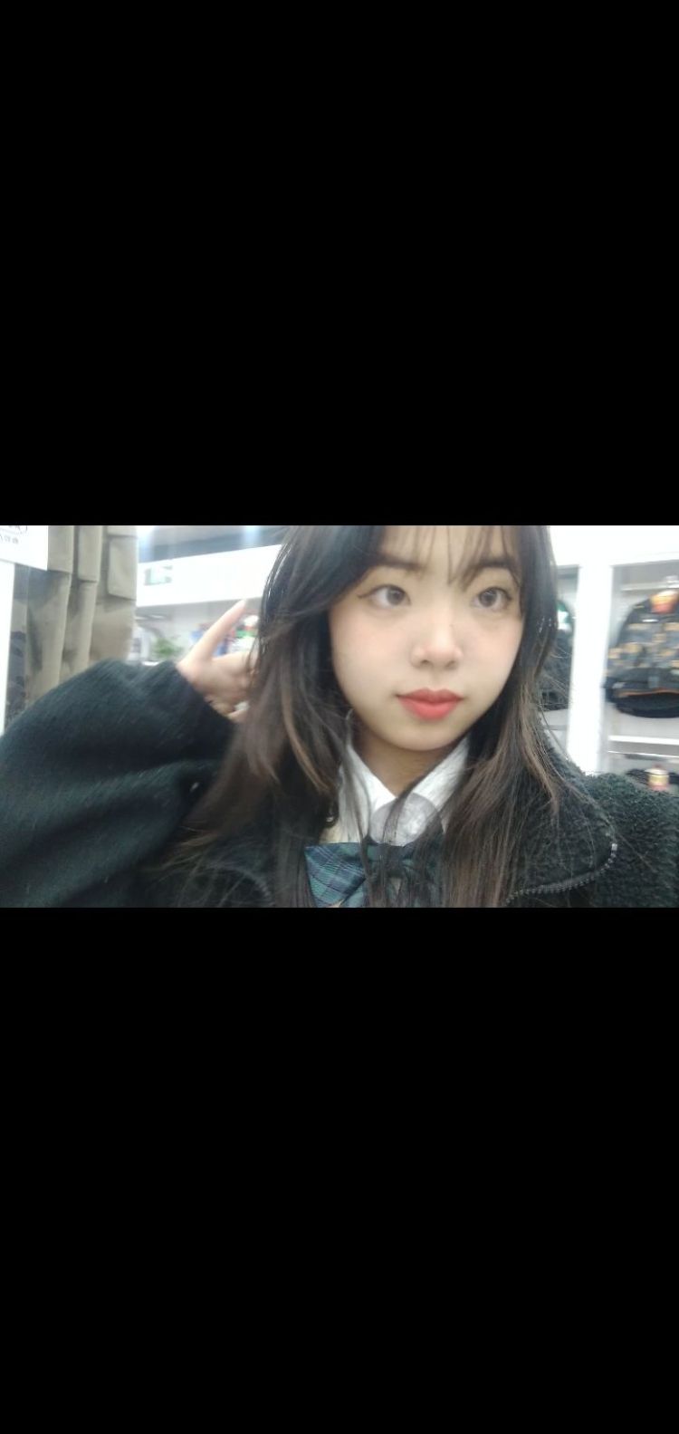 AWN-江西省·赣州市·赣县区-抖音-接寄拍,会拍照会p图,学生,甜酷风格,年龄18,身高159,体重50,可接受送拍,情趣风勿扰