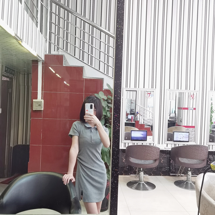 冷-广东省·广州市·番禺区-最右-接寄拍，送拍
耳钉，小个子裙子，衣服裤子，化妆品，项链手链，戒指都可