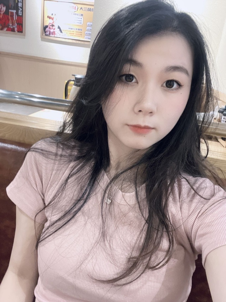 Chun!-广东省·深圳市·南山区--喜欢拍照 拍买家秀
希望是淘宝拼多多店铺 可以尝试多种风格 可拍衣服 包包 首饰 化妆品
也可以找我长期合作