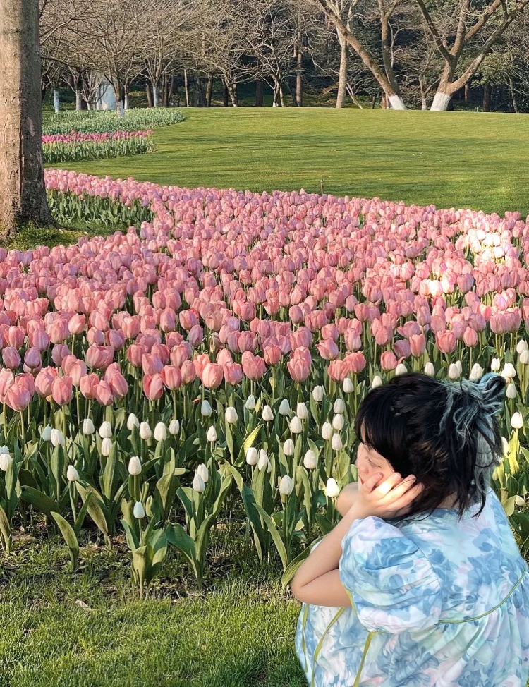 陳茜茜-湖南省·长沙市·芙蓉区-抖音,微博-身高165 体重90
会拍会P 出图快
风格多变
探店 买家秀都可以找我哟