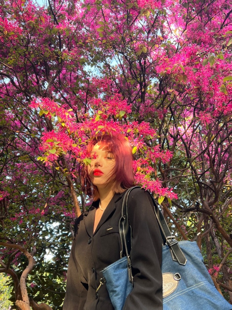 陳茜茜-湖南省·长沙市·芙蓉区-抖音,微博-身高165 体重90
会拍会P 出图快
风格多变
探店 买家秀都可以找我哟