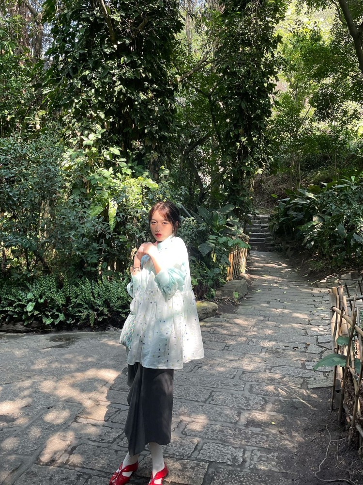 陳茜茜-湖南省·长沙市·芙蓉区-抖音,微博-身高165 体重90
会拍会P 出图快
风格多变
探店 买家秀都可以找我哟