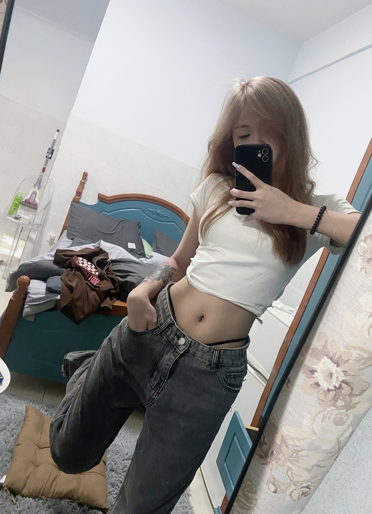 .🗿アマゾンの女戦士.-海南省·三亚市·吉阳区-快手-自拍 会拍会p!!!!接ji📦拍 风格皆可切换 可盐可甜🤩费用可商量 主要拍裙子 裤子衣服 鞋子