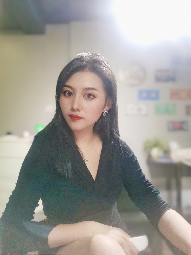 没什么，-甘肃省·兰州市·城关区-抖音、微博-➡️接寄拍 接寄拍 接寄拍；衣服、包包、耳钉耳环等小饰品，护肤品也可以！
➡️本人自拍照，喜欢修图、剪辑视频！