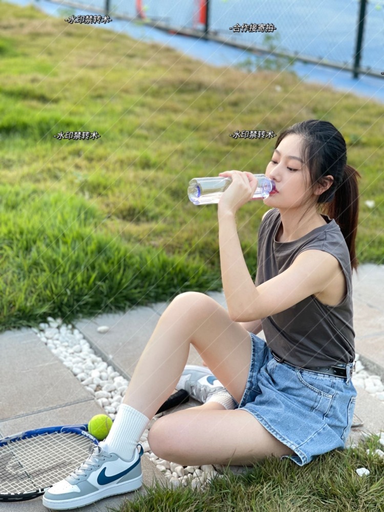 大佬于戈-广东省·广州市·黄埔区--“吴呜呜”,素人模特
买家秀 试用 寄拍
有兴趣的商家可以联系我
主要接知性风,乖乖女,运动风,冷艳风,商务风,温柔风,日系韩系中国风,人来疯。
包包项链饰品衣服鞋子都可以!
身份:素人
年龄:2