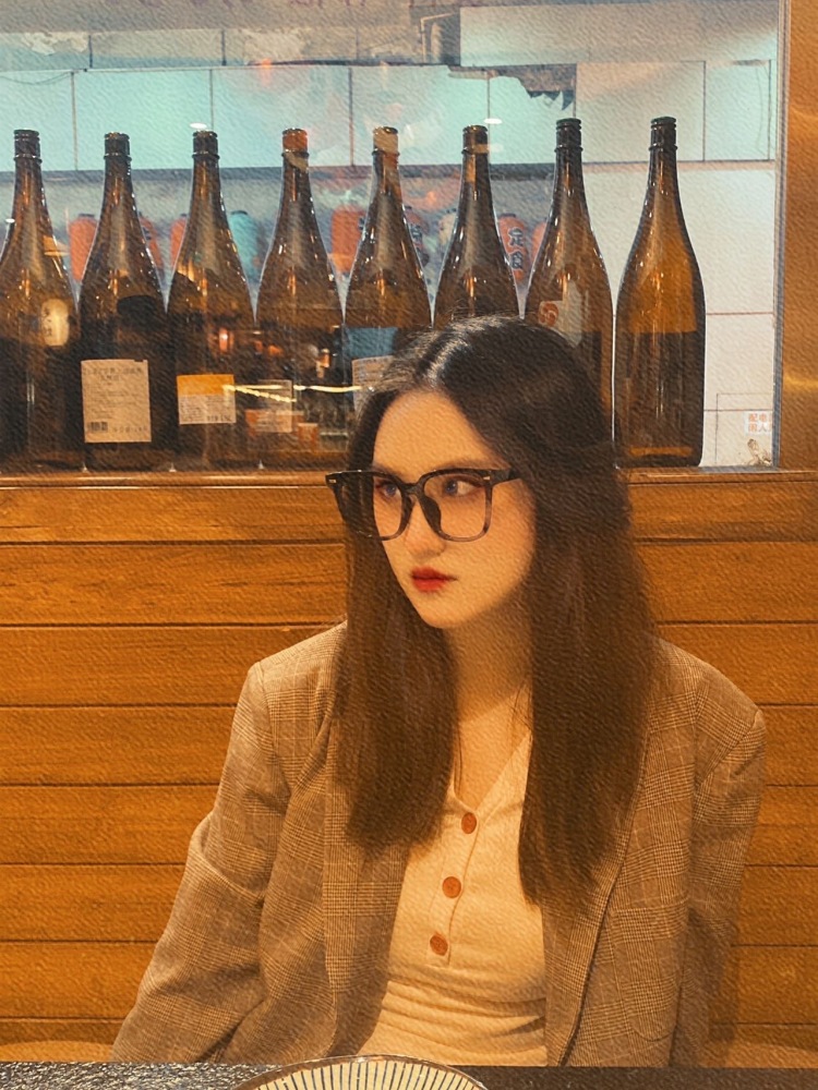 katerina-四川省·成都市·锦江区--可拍服装、探店、化妆品，可接衣服寄拍，饰品，（耳饰、手饰、头饰）155 48kg