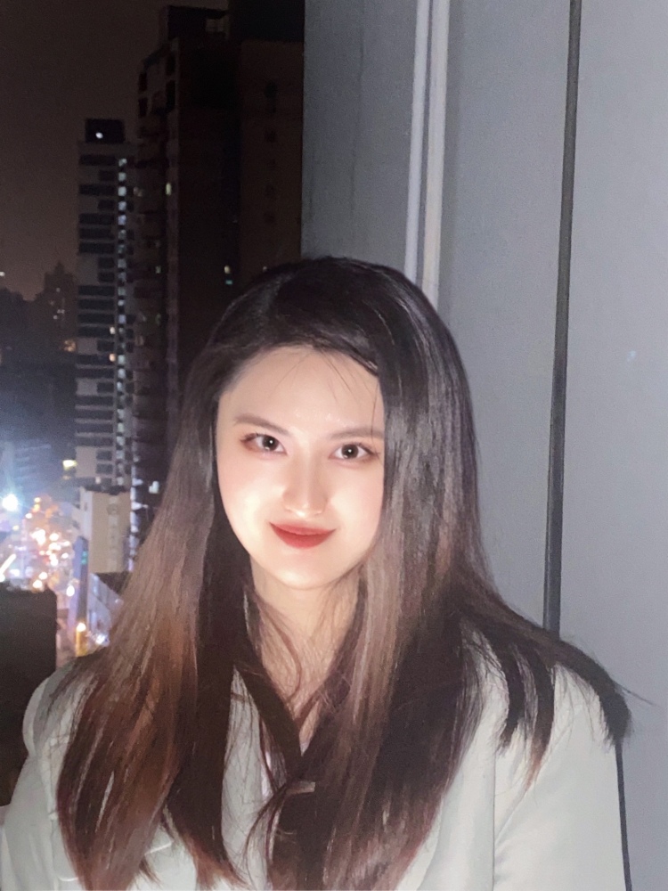 katerina-四川省·成都市·锦江区--可拍服装、探店、化妆品,可接衣服寄拍,饰品,(耳饰、手饰、头饰)155 48kg