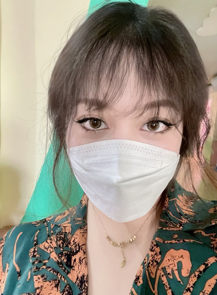 Rꫀꪑꫀꪑ᥇ꫀr-河北省·承德市·宽城满族自治县-抖音，某红薯，快手-可接化妆品，墨镜，生活用品，饰品，食品类。拍照分享 抖音视频分享推荐都可！记录美好生活。