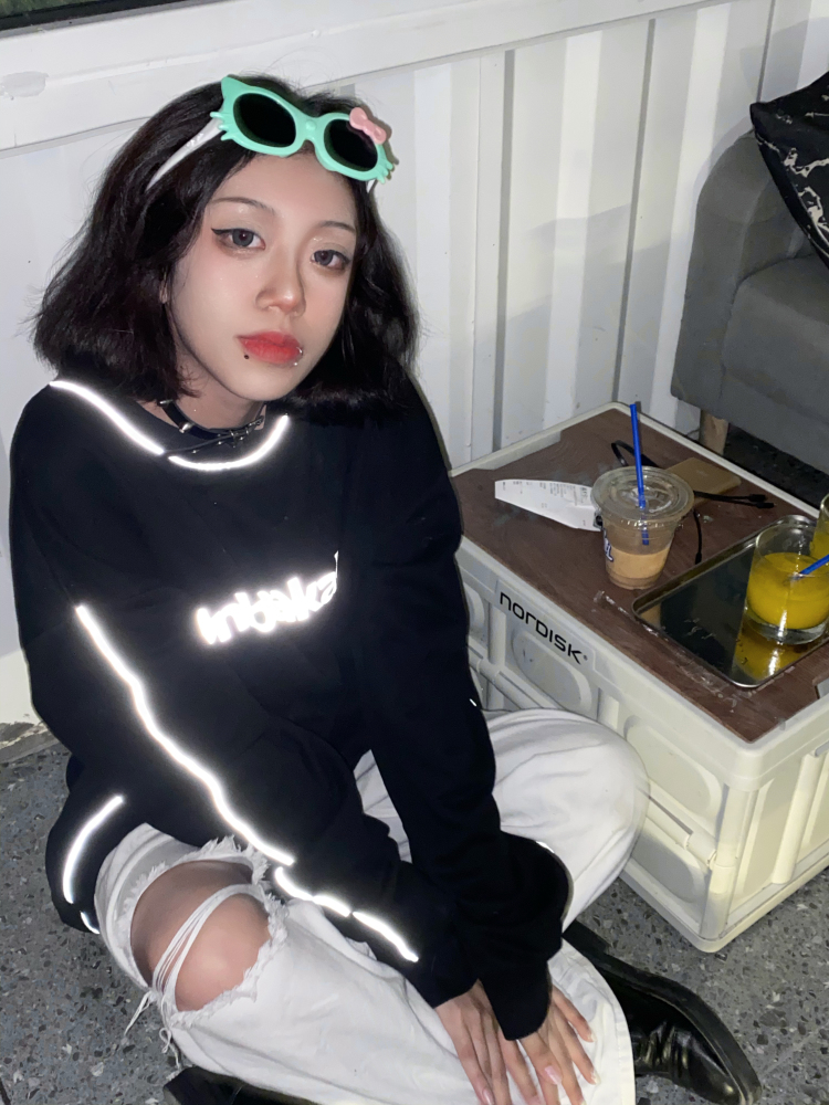 乱码乙女-广东省·惠州市·惠东县--会化妆会拍照会修图 可以拍海景 风格多变
净身高158
体重84