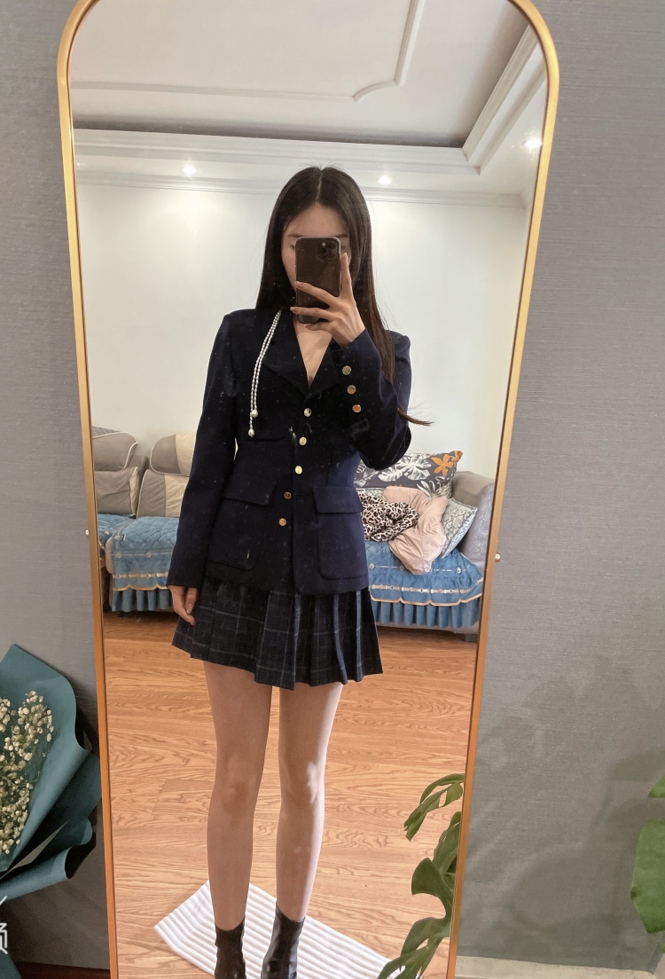 小敏-江苏省·徐州市·邳州市-抖音99776370-我是一名舞蹈老师,身高160,体重90斤,喜欢拍照,会P图,寄拍买家秀,淘宝买家秀,衣服包包饰品都可以哦!