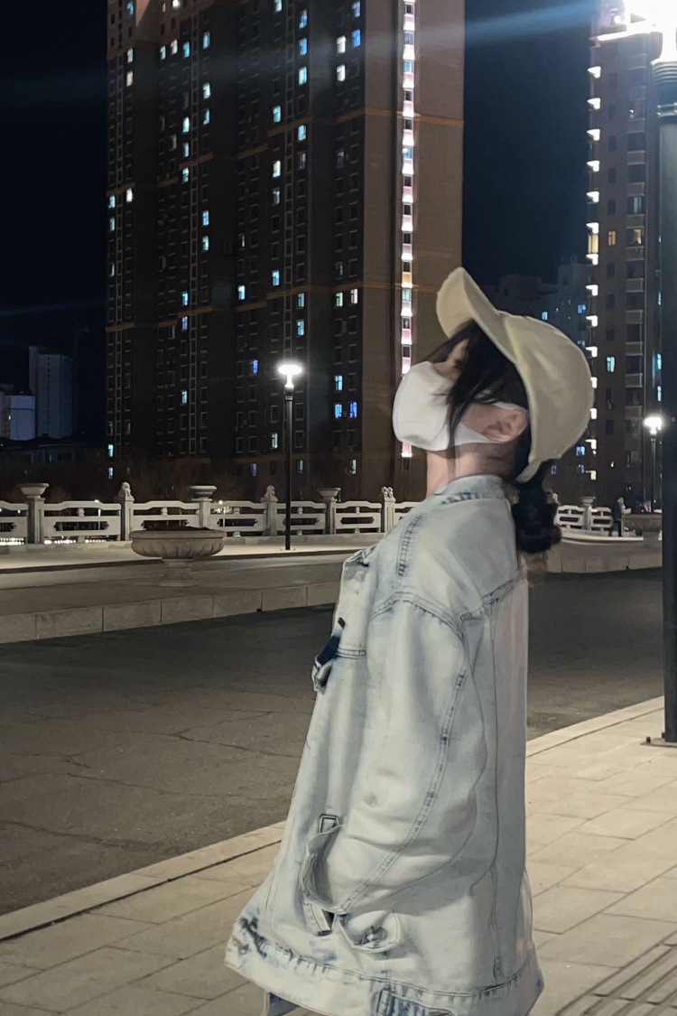 小予当家-吉林省·辽源市·龙山区-抖音 快手 某红薯-接寄拍 送拍 可发某红薯 抖音 快手 身高173 体重52kg 喜欢拍照会p图