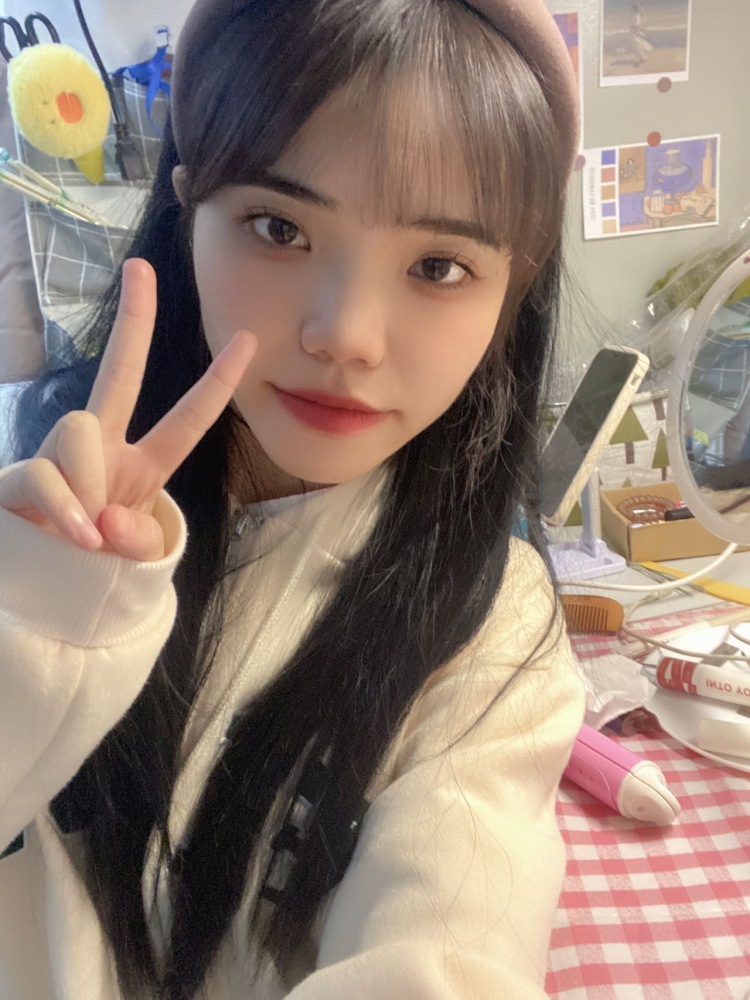 柚子-广西壮族自治区·南宁市·西乡塘区--新人 可接寄拍网拍送拍 服饰类美妆类 适合各种风格 会拍照会修图P图 会剪视频 有需要的老板可以找我
身份:学生
年龄:20
身高:155
体重:75
坐标:广西 南宁