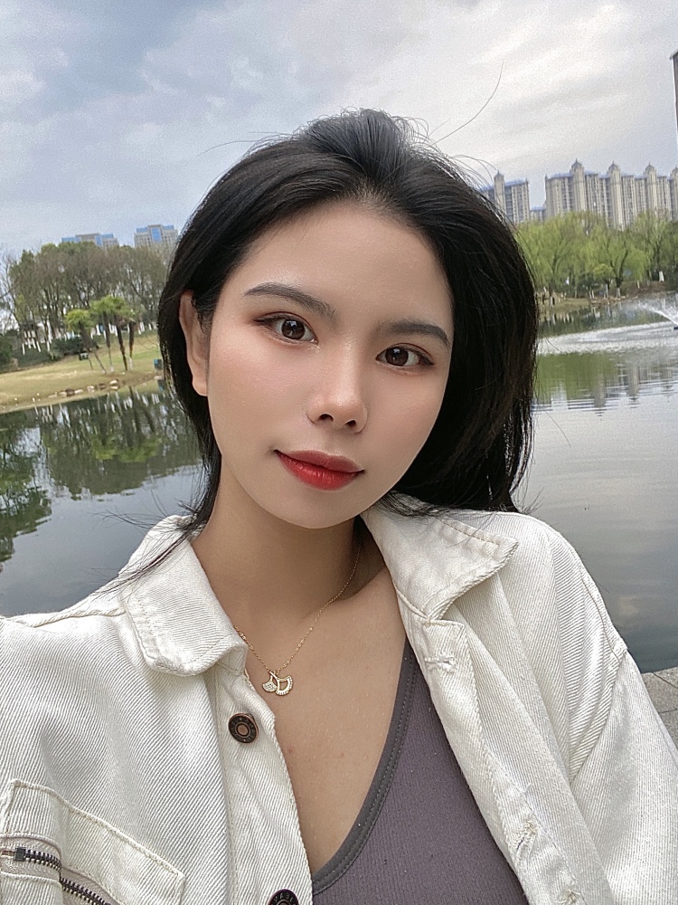 Suzi-江西省·上饶市·信州区--我现在是一个带货主播,闲时也想接单,身高162体重97,有耳洞,会修图,会调色,让你满意