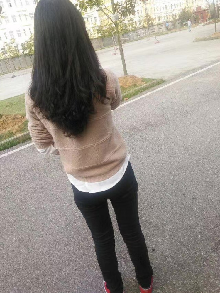 Amy-湖北省·武汉市·洪山区--会跳舞，会P图，会约拍，会穿搭，接受淘宝买家秀寄拍，最好是温柔风，个人比较适合
个人身高：159，87斤
