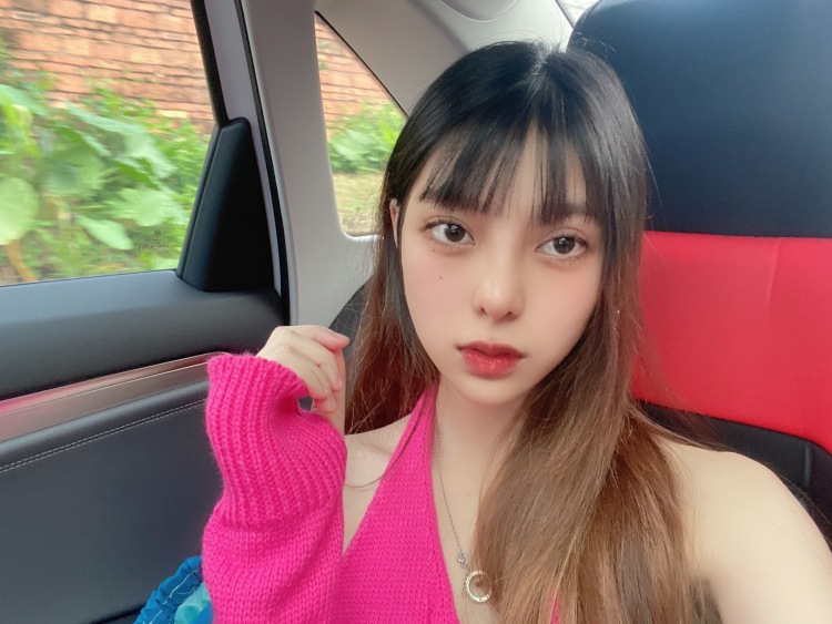 Ciao.-海南省·海口市·龙华区-快手-会p图
接网拍和买家秀(衣服裤子鞋子饰品包包化妆品都可以)
平常都很闲 身高158