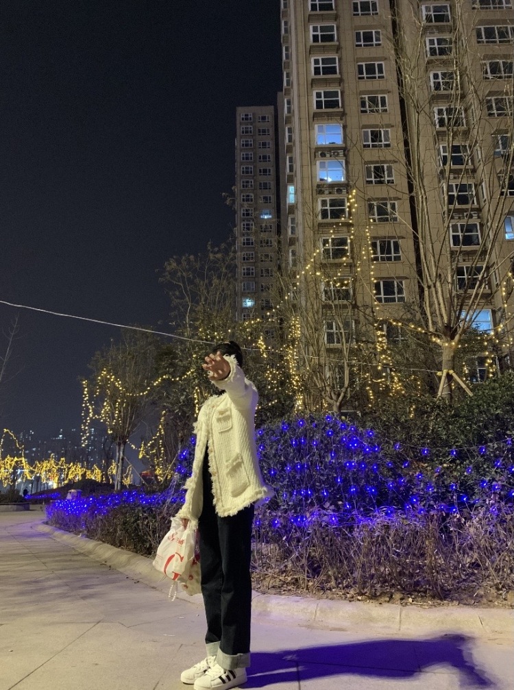 小芮🎀-山东省·菏泽市·成武县-快手-喜欢拍照📷
关于拍照的都可以
年龄17
身高160
体重90
合适的🉑️合作