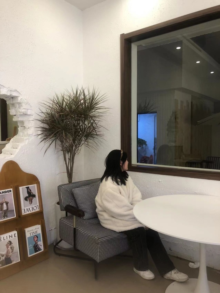 小花🌸-山东省·枣庄市·滕州市-某红薯 快手-身高一五八体重九十五斤学生适合甜美小清新风格，会拍照会取景会p图