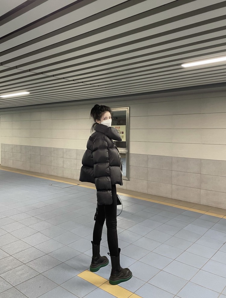 安娜-湖南省·长沙市·芙蓉区-抖音、小红薯-大四空乘专业在校,爱好拍照、探店打卡、
热爱生活 喜欢书法和花花